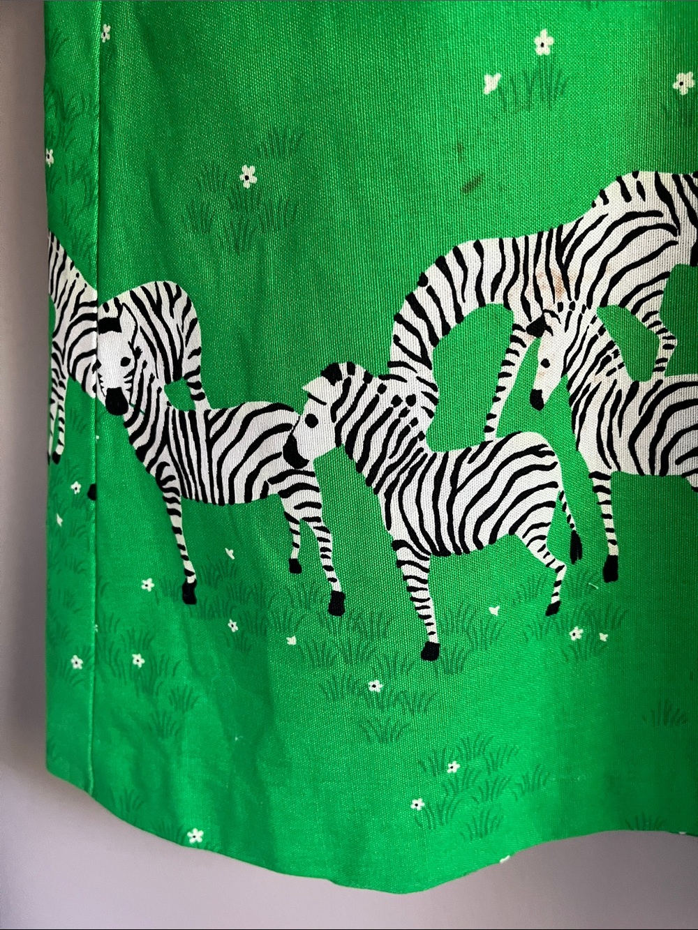 Malia Honolulu vintage Kelly green/white zebra motifs sundress size 10-runs smal - Picture 15 of 15